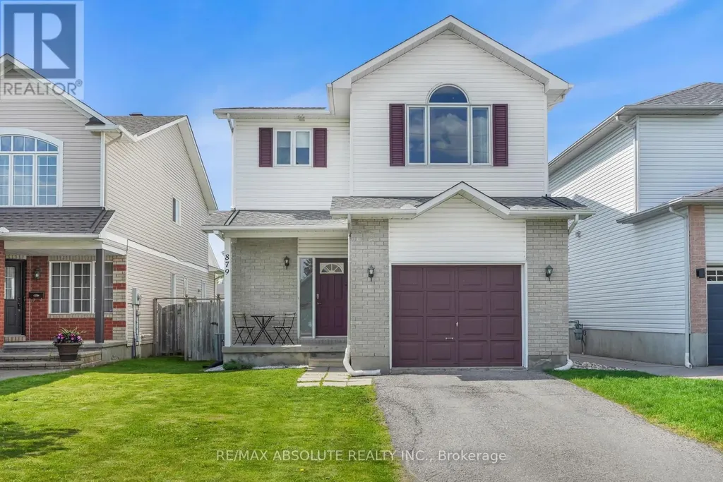 879 Paradise Crescent Ottawa ON K4A 3S4