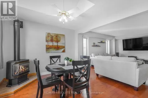 879 Paradise Crescent Ottawa ON K4A 3S4