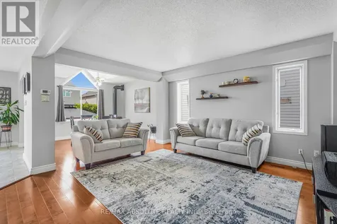 879 Paradise Crescent Ottawa ON K4A 3S4