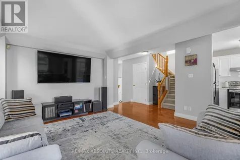 879 Paradise Crescent Ottawa ON K4A 3S4
