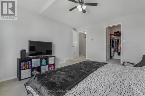 879 Paradise Crescent Ottawa ON K4A 3S4