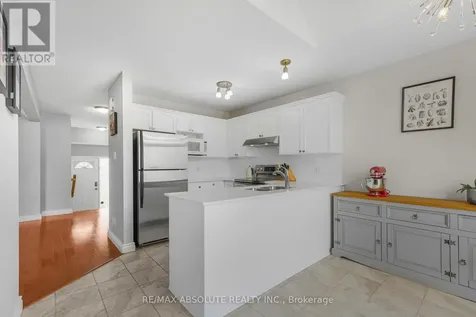 879 Paradise Crescent Ottawa ON K4A 3S4