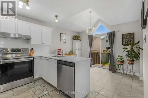 879 Paradise Crescent Ottawa ON K4A 3S4