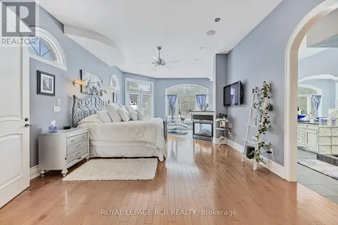 7 Sugarbush Lane Uxbridge ON L9P 2A1