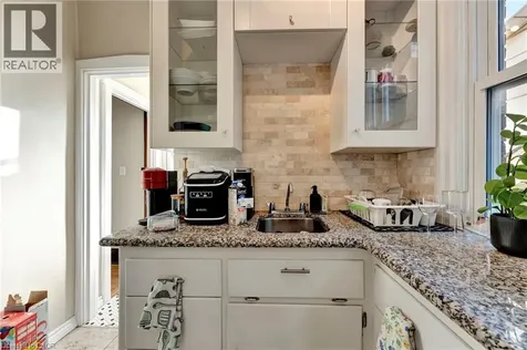 70 Belview Avenue Hamilton ON L8L 7K8