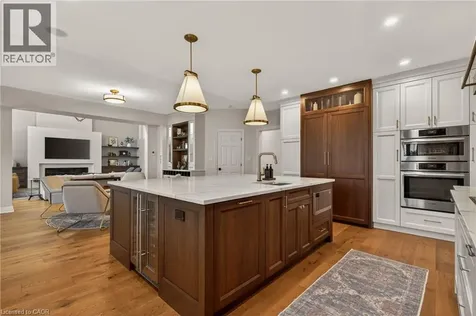 120 Jerome Park Drive Dundas ON L9H 6H3