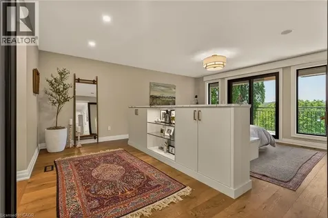 120 Jerome Park Drive Dundas ON L9H 6H3