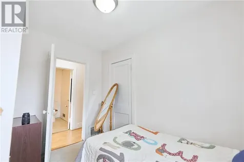 10 Keziah Court Sudbury ON P3B 2T6