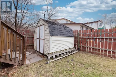 10 Keziah Court Sudbury ON P3B 2T6