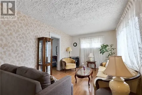 10 Keziah Court Sudbury ON P3B 2T6