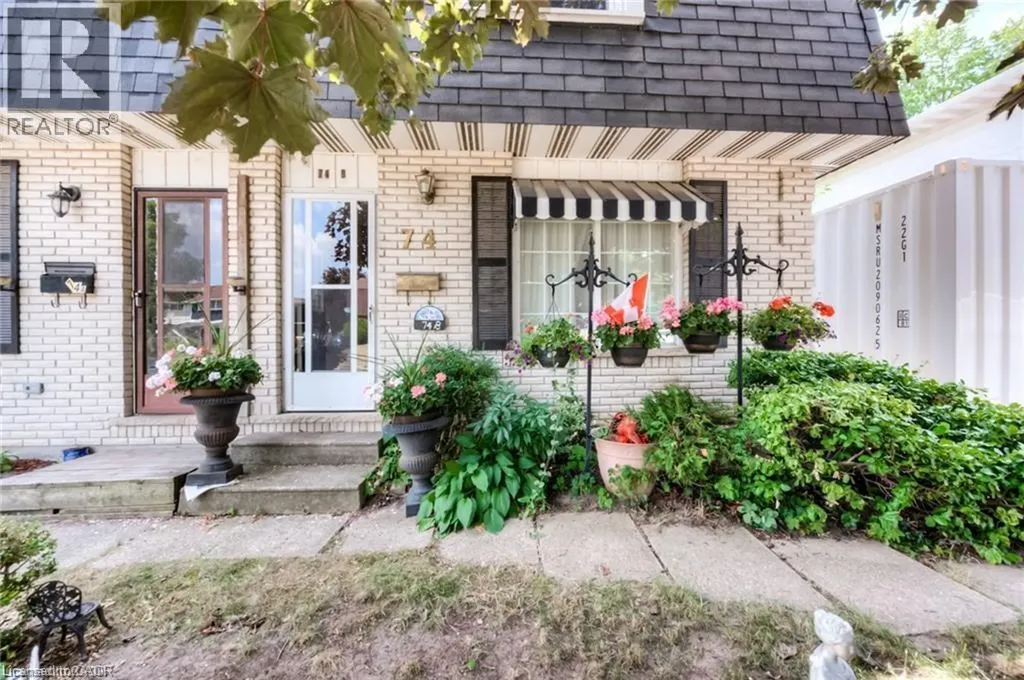 74 Lillian Drive Waterloo ON N2J 4J9