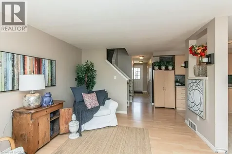 71 Foxglove Crescent Kitchener ON N2E 3Y8