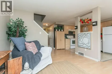 71 Foxglove Crescent Kitchener ON N2E 3Y8