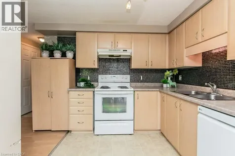 71 Foxglove Crescent Kitchener ON N2E 3Y8