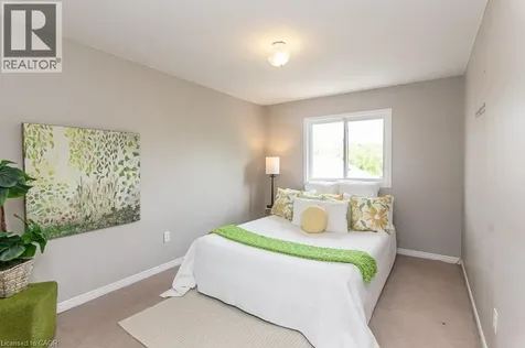 71 Foxglove Crescent Kitchener ON N2E 3Y8