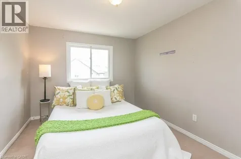 71 Foxglove Crescent Kitchener ON N2E 3Y8