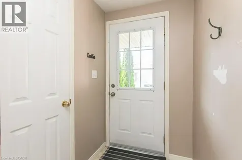 71 Foxglove Crescent Kitchener ON N2E 3Y8