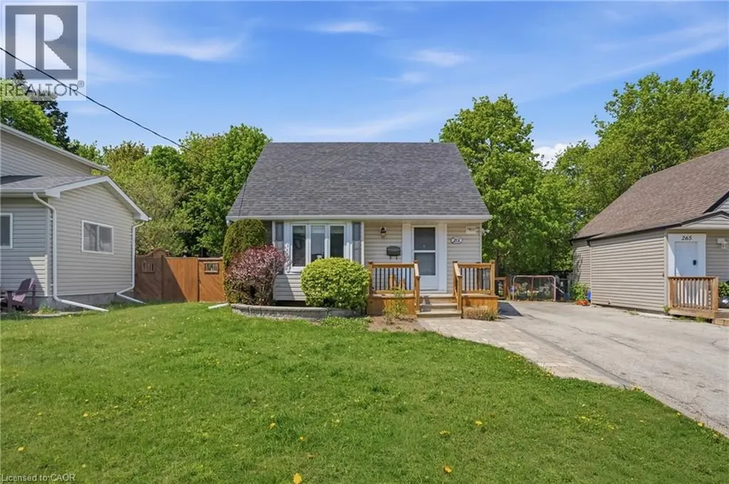 261 Andrew Street Newmarket ON L3Y 1H1