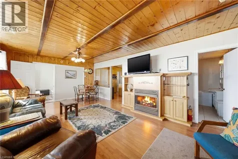 153 Blue Water Parkway Selkirk ON N0A 1P0
