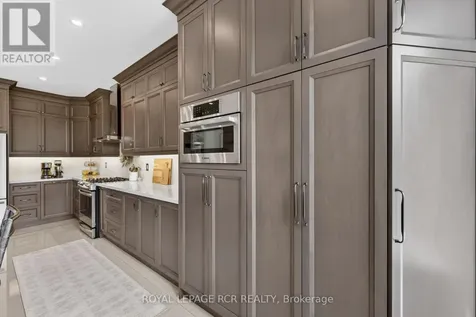 14 Emerald Heights Drive Whitchurch-stouffville ON L4A 0C8
