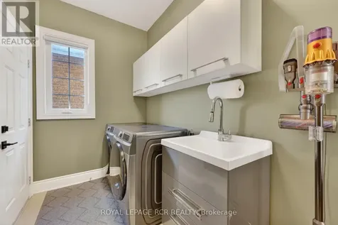 14 Emerald Heights Drive Whitchurch-stouffville ON L4A 0C8