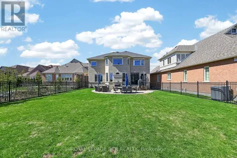 14 Emerald Heights Drive Whitchurch-stouffville ON L4A 0C8