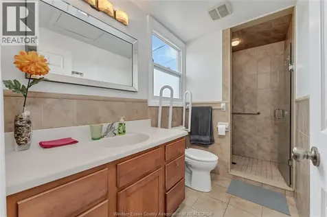 1166 Pierre Avenue Windsor ON N9A 1L4
