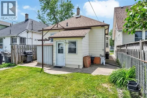1166 Pierre Avenue Windsor ON N9A 1L4