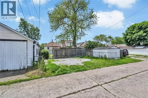 1166 Pierre Avenue Windsor ON N9A 1L4
