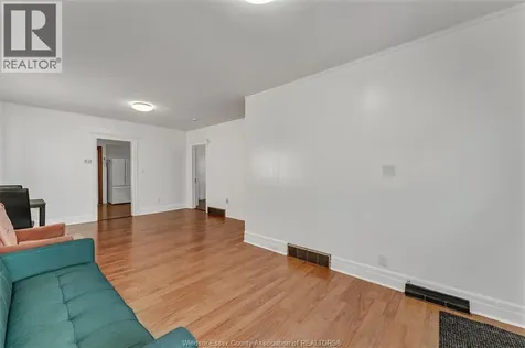 1166 Pierre Avenue Windsor ON N9A 1L4