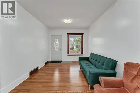 1166 Pierre Avenue Windsor ON N9A 1L4