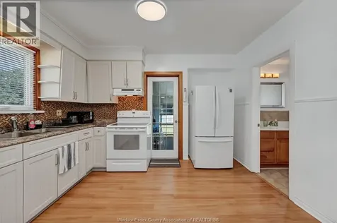 1166 Pierre Avenue Windsor ON N9A 1L4