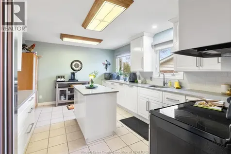 42 William Avenue Kingsville ON N9Y 3T4
