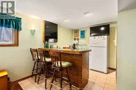 42 William Avenue Kingsville ON N9Y 3T4
