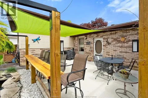 42 William Avenue Kingsville ON N9Y 3T4