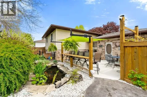 42 William Avenue Kingsville ON N9Y 3T4