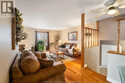 42 William Avenue Kingsville ON N9Y 3T4