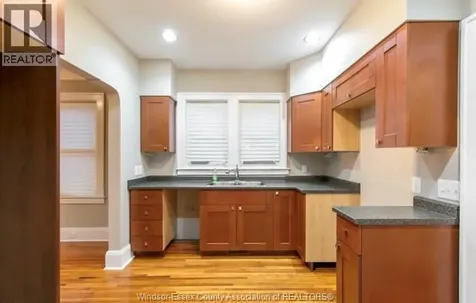 1536 Parent Avenue Windsor ON N8X 4J7
