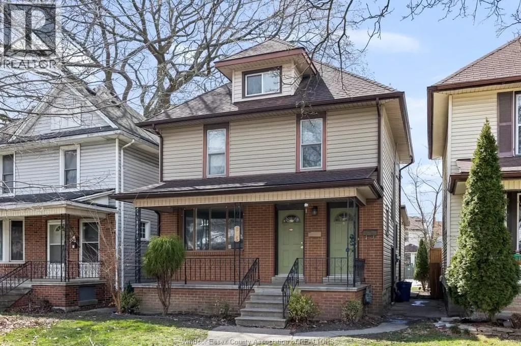 835 Moy Avenue Windsor ON N9A 2N7