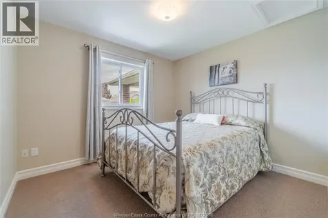 1423 Oakwood Lakeshore ON N0R 1A0