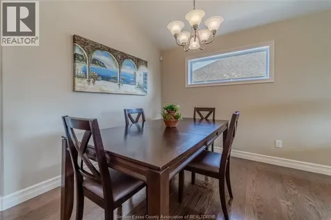 1423 Oakwood Lakeshore ON N0R 1A0