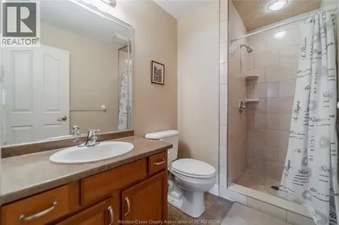 1423 Oakwood Lakeshore ON N0R 1A0