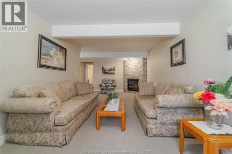 1423 Oakwood Lakeshore ON N0R 1A0