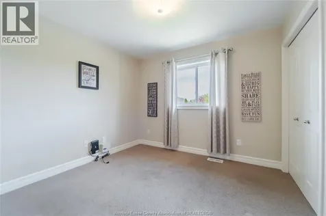 1423 Oakwood Lakeshore ON N0R 1A0