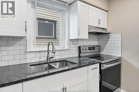 835 Moy Avenue Windsor ON N9A 2N7