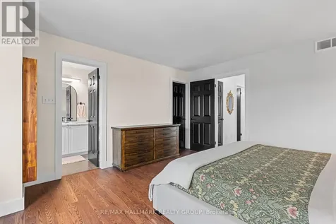 2106 Liska Street Ottawa ON K4A 4J6