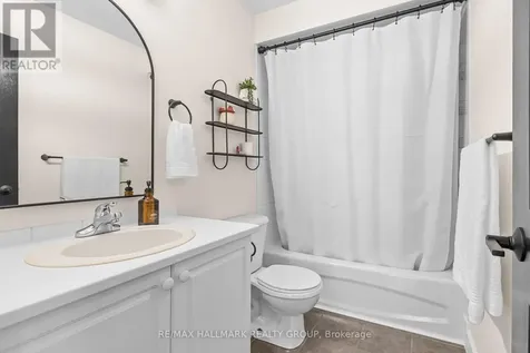 2106 Liska Street Ottawa ON K4A 4J6