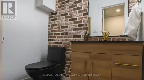 2106 Liska Street Ottawa ON K4A 4J6