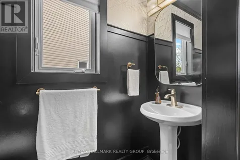 2106 Liska Street Ottawa ON K4A 4J6