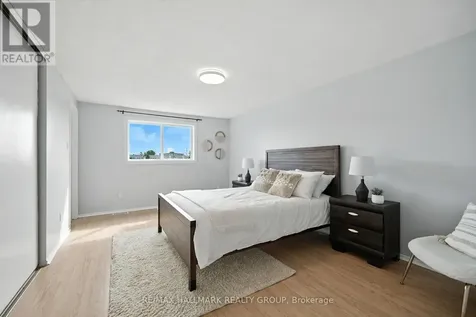 55 Fair Oaks Crescent Ottawa ON K2G 4W3